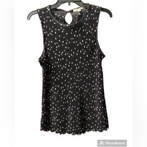 NWT•Above and Beyond Women’s Black/White sleeveless Polkadot Blouse sz L